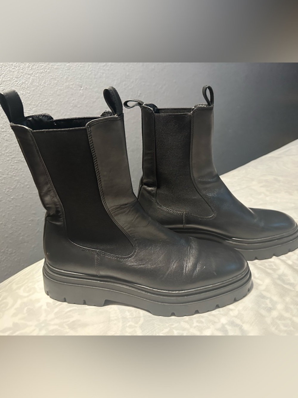 Zara Black Leather Chelsea Ankle  women Boots size 10